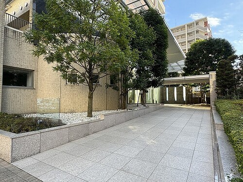 ライオンズマンションコスタ・タワー浦和 エントランス外観　※前回募集時2023年12月撮影