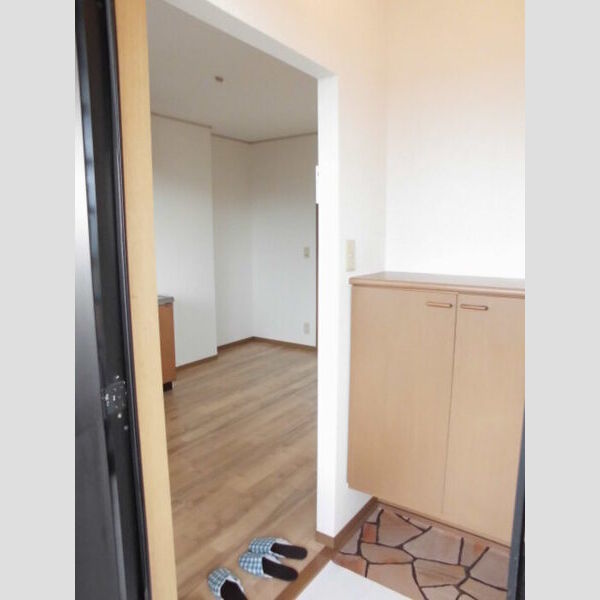 ヴェルデめいわ　A 玄関