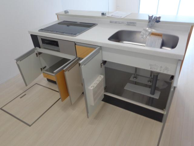 ヴェルジェ　コリーヌ（Ｖｅｒｇｅｒ　Ｃｏｌｌｉｎｅ） キッチン