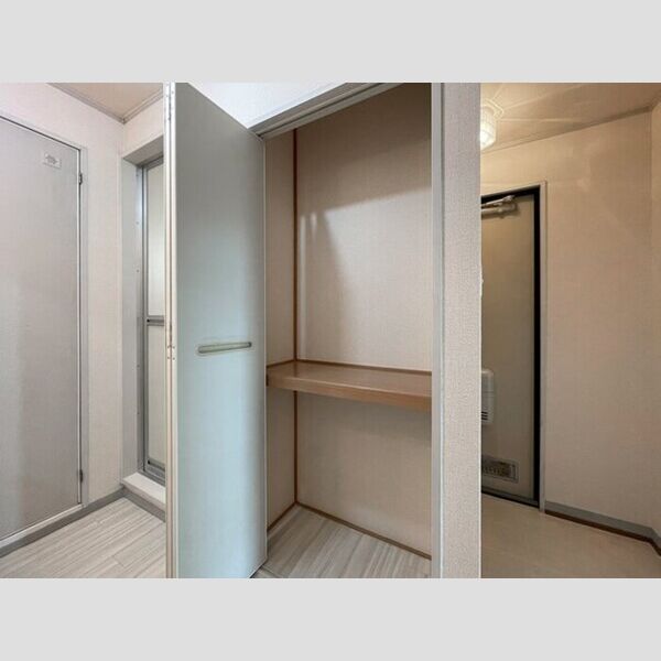 メゾンクレール　四番館 収納