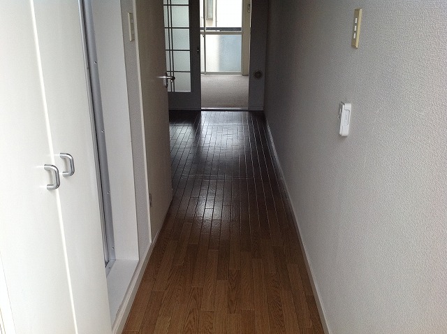 レオパレスＫｏｂａｙａｓｈｉ201号室 シューズボックス