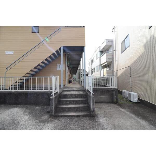 ウイスラービレッヂB エントランス