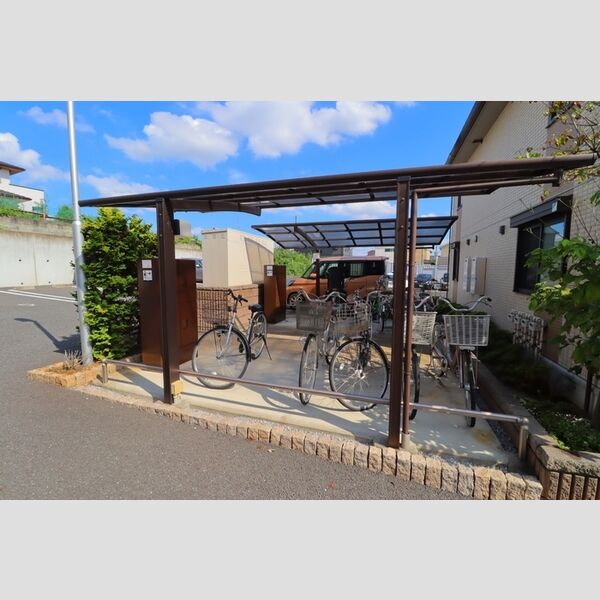 コートプラセール　A 駐輪場