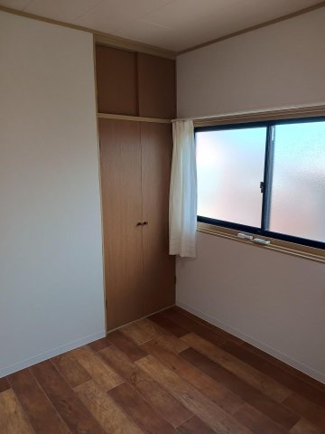 鎌ケ谷中央戸建（北棟） 2階洋室収納