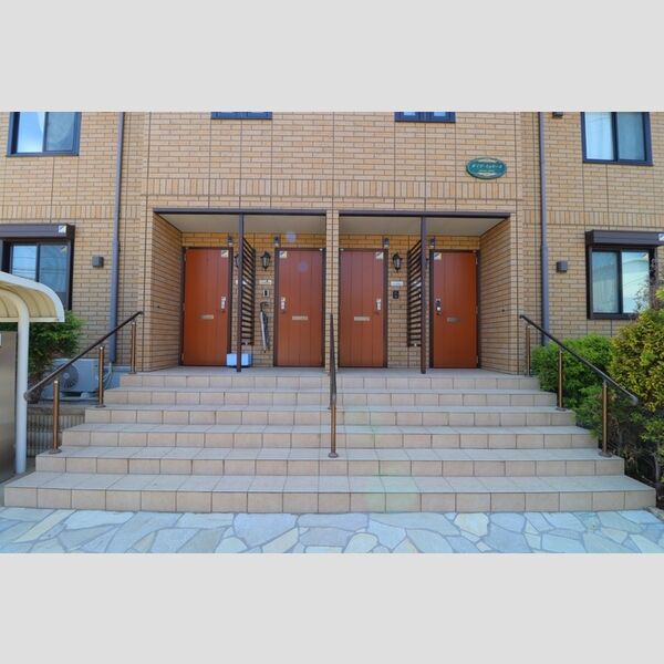 ダイワ・ミュリール エントランス