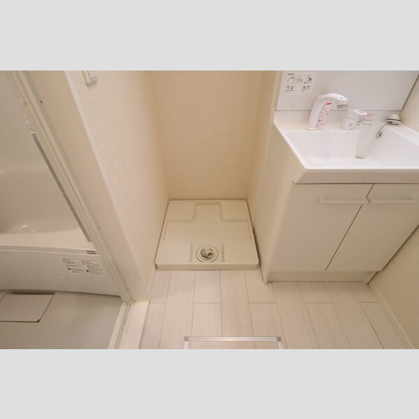 グリシーヌ303号室 洗濯機置き場