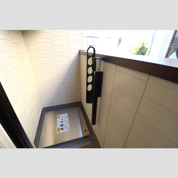 ミレニアセジュール熊谷203号室 物干し