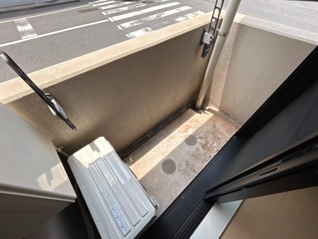 アンビシャス千葉城前101号室 ベランダ