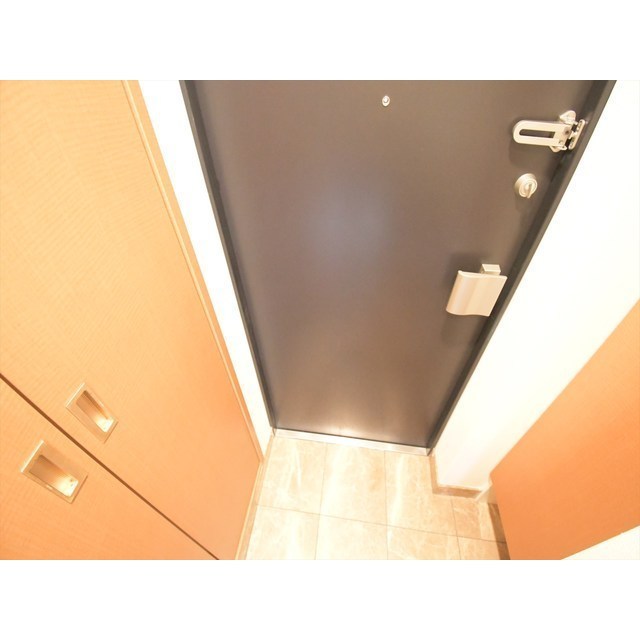 アジールコート中野坂上0404号室 玄関