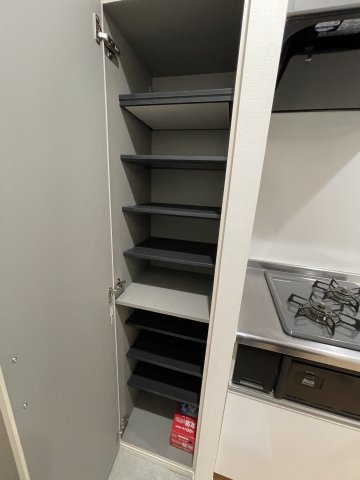 パースペクティブ四つ木102号室 収納