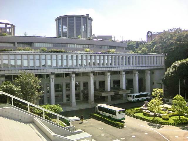 オリーブウェイ 私立専修大学生田キャンパス