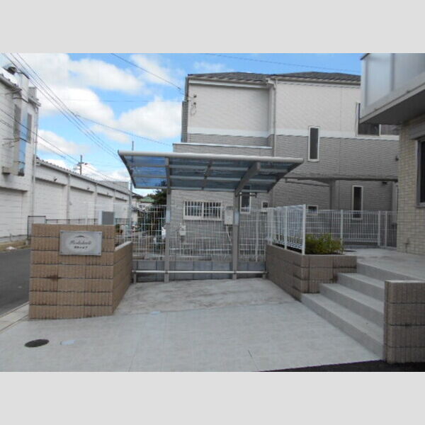 ポルトカリ 駐輪場