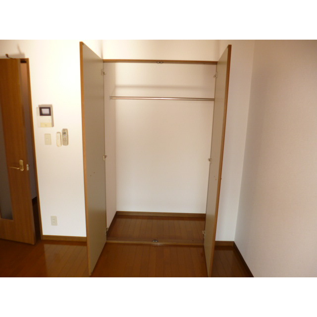 アンプルールフェールYoshida101号室 内観