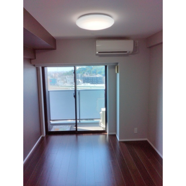 ロアール横浜南弐番館11階 リビング