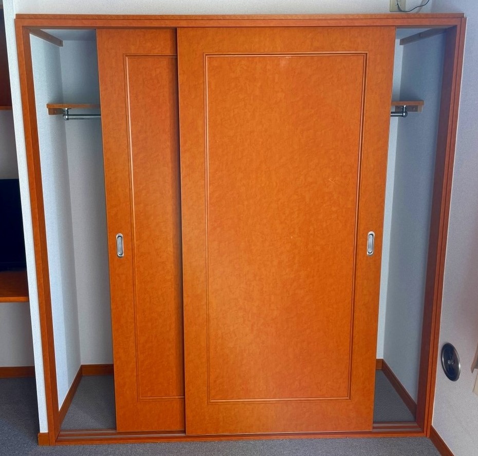 レオパレスやまとみⅡ204号室 内観