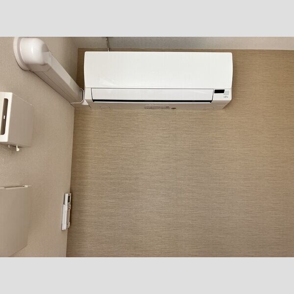 ファインパレスSuwaⅢ101号室 エアコン