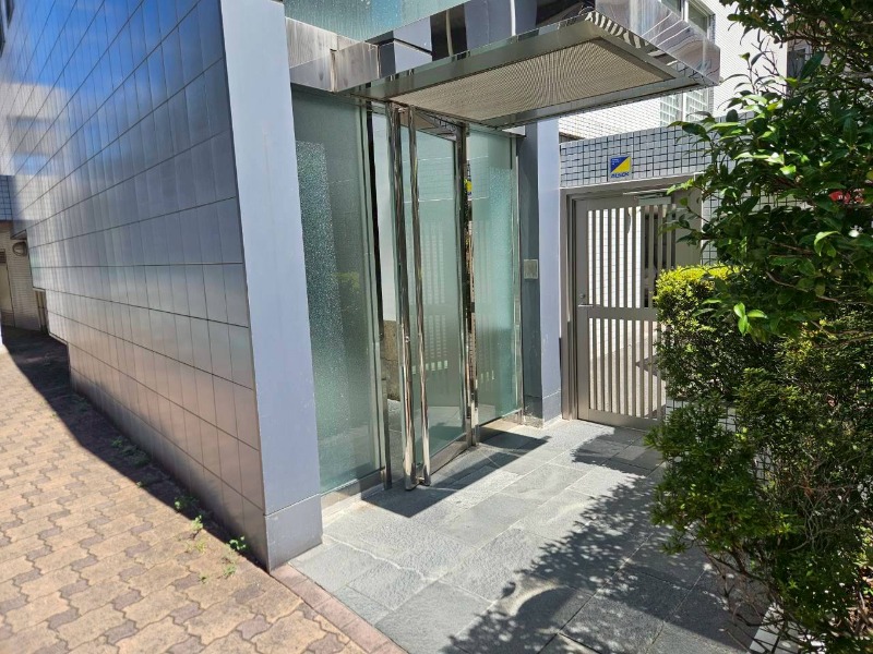 ヴィラリッツ鶴見中央9階 エントランス