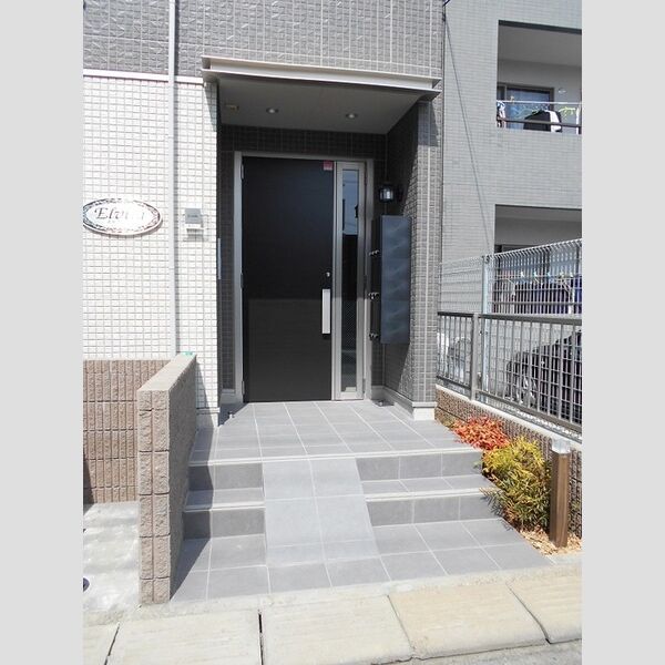 Elvita(エルヴィータ) エントランス