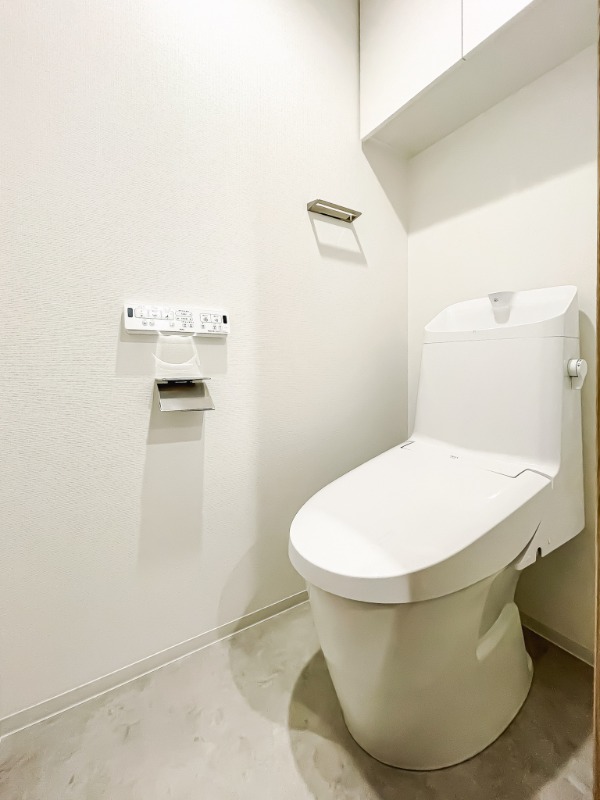 ドゥーエ王子神谷10階 トイレ