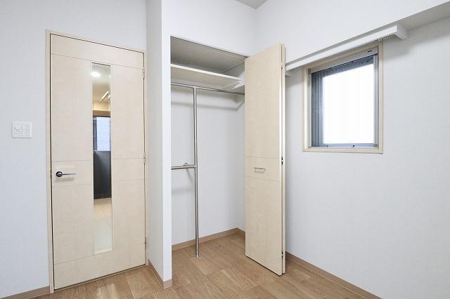 コンシェリア新橋7階 収納