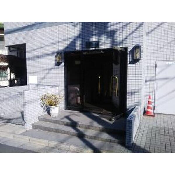 ルイ・シャトレ所沢 エントランス