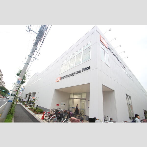 ルピナスA オーケー西新井店 (112 m)