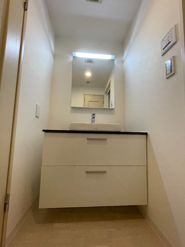 メゾンドゥース南麻布4階 洗面台