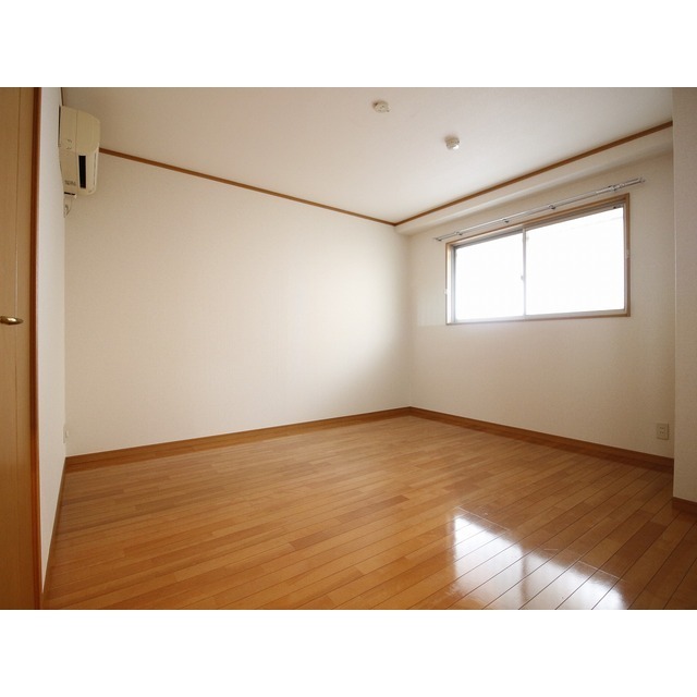 アンプルール 彩華 内観