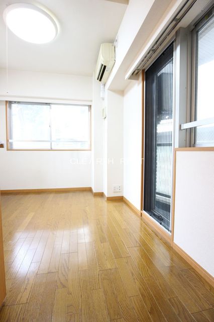 パレステュディオ小石川後楽園 三面採光の明るいお部屋！