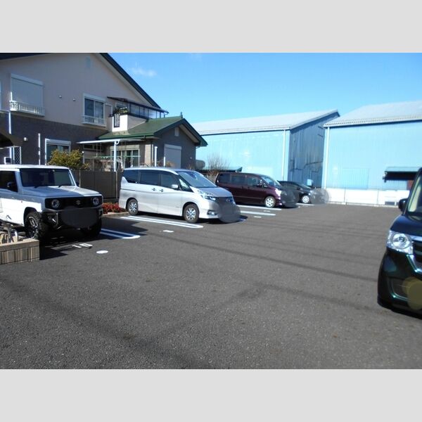 アプリコットガーデン　C 駐車場