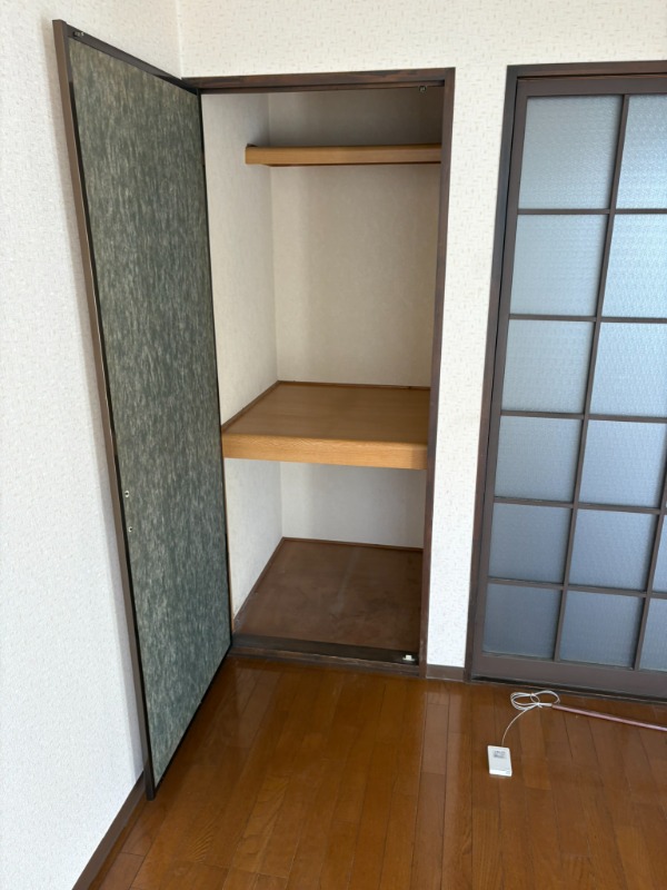 ドルフ矢作（E-197） 収納