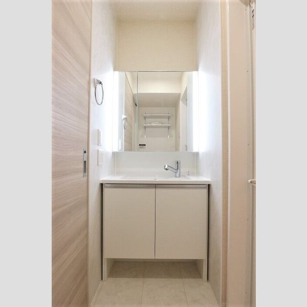 ソラーナ　フェリス102号室 温水洗浄暖房便座