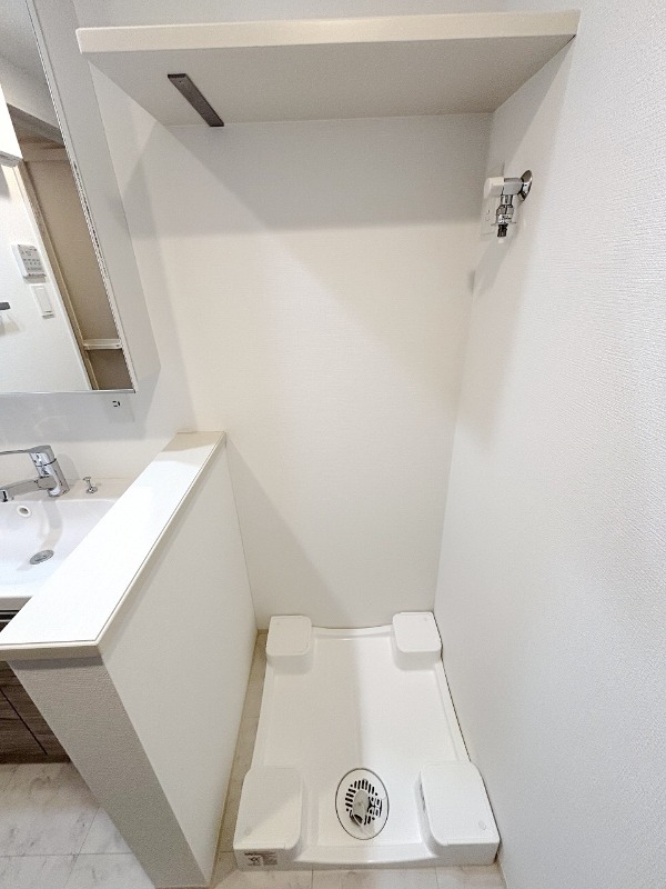 CREALpremier西馬込1階 室内洗濯機置場