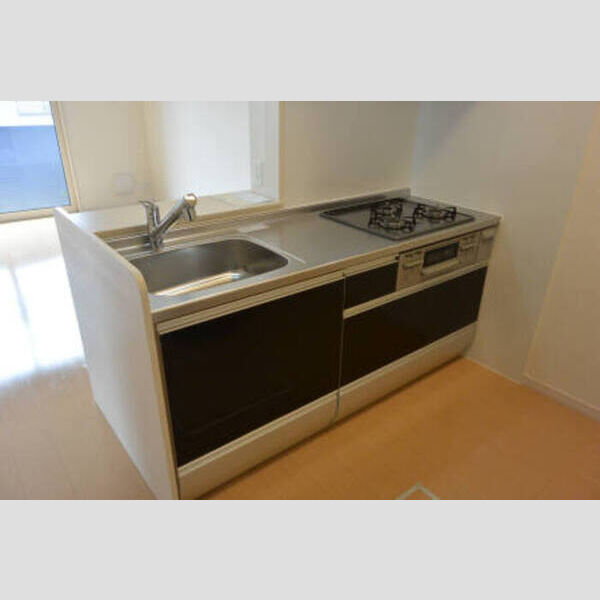 セサミ花畑 システムキッチン3口コンログリル付