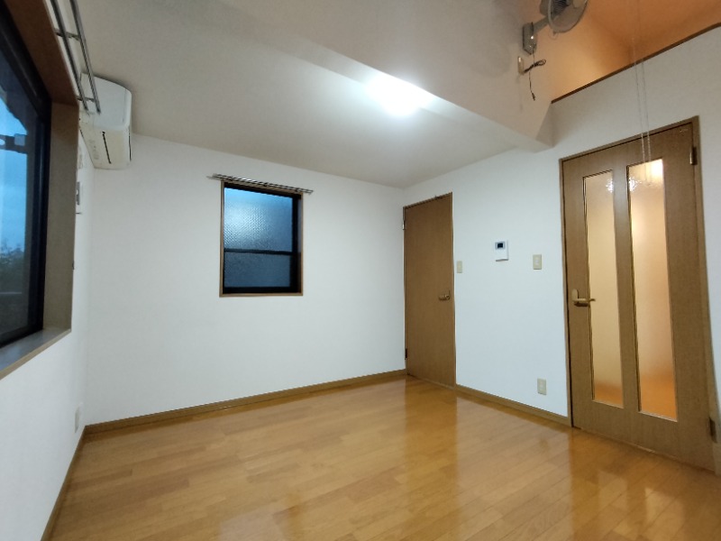 ソレアード・M2階 部屋その他