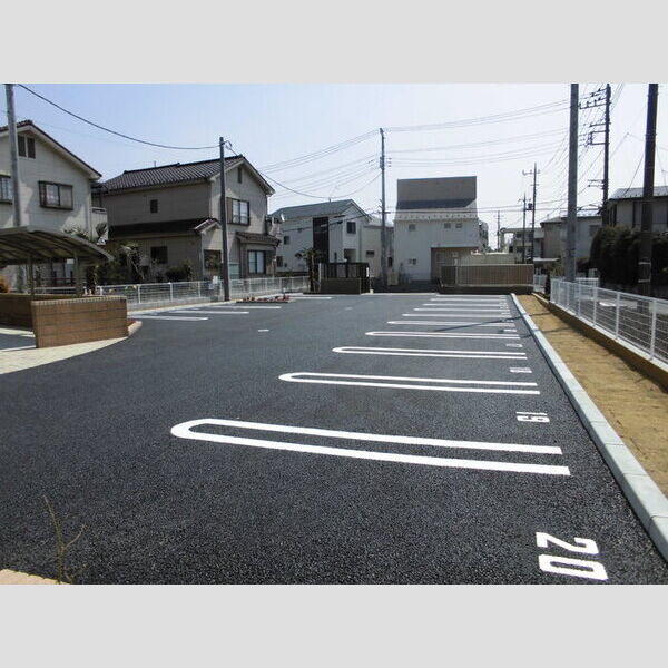 キャンベル307号室 駐車場