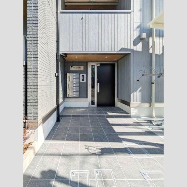 カサベルテ鹿骨 エントランス