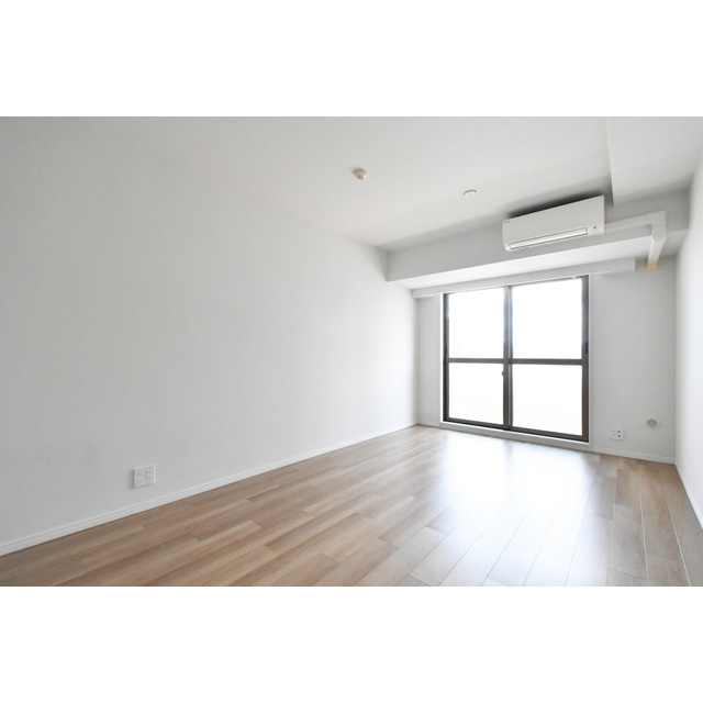 オーパスホームズ白山0502号室 リビング