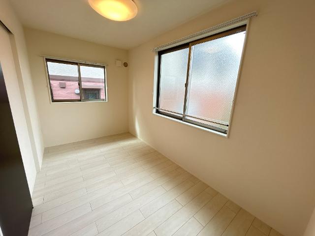 パレス北野201号室 洋室