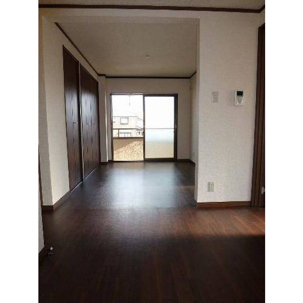 メゾン赤坂 リビング