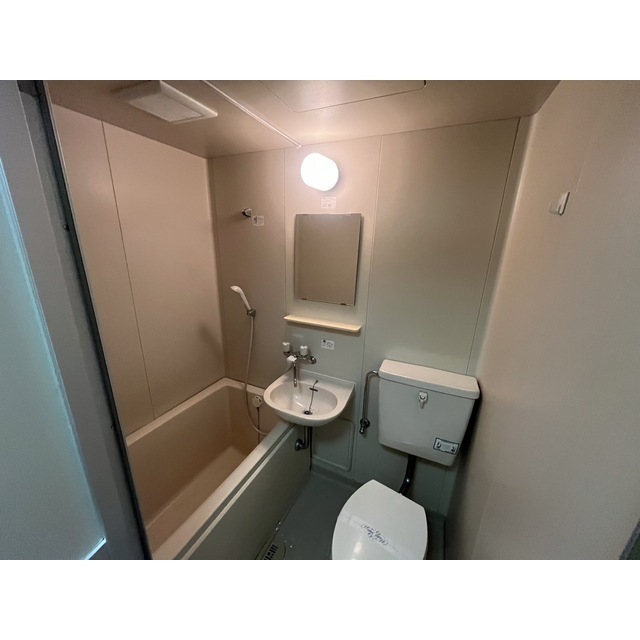 シャトーロマネ304号室 内観