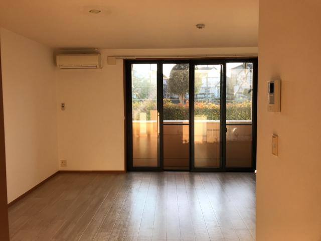 パストラル102号室 ＬＤＫ