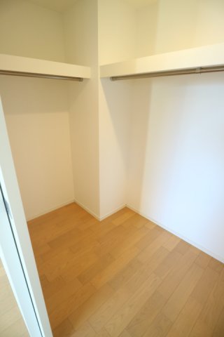 プライムアーバン四谷外苑東1302号室 収納