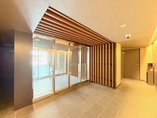 Brillia　ist 文京六義園3階 エントランス