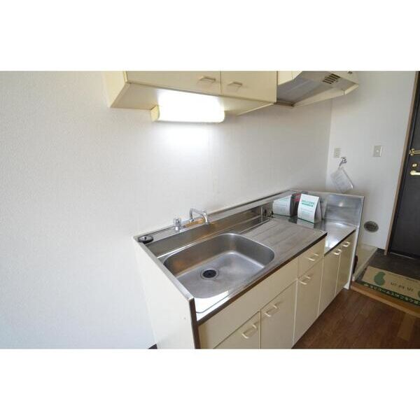 エステート桜木301号室 キッチン