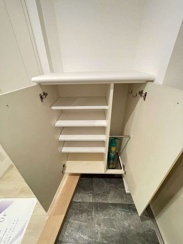 レジディア神田東7階 収納