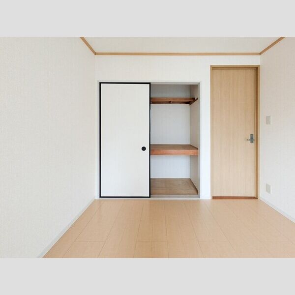 ヴューラーみつわ台　ABCDD202号室 洋室