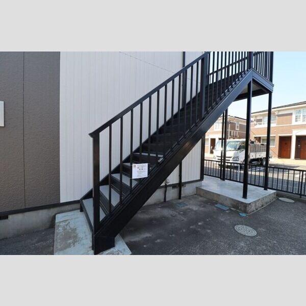 エステートM205号室 共用階段