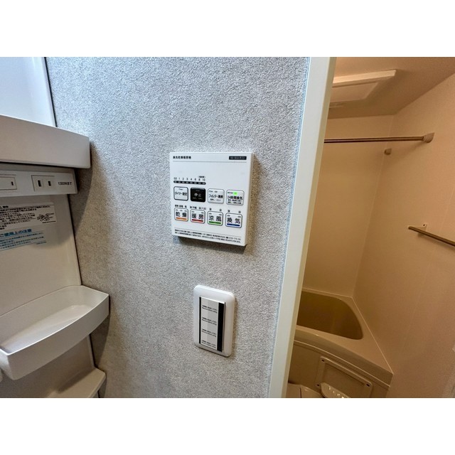 エクセラン竹ノ塚304号室 内観