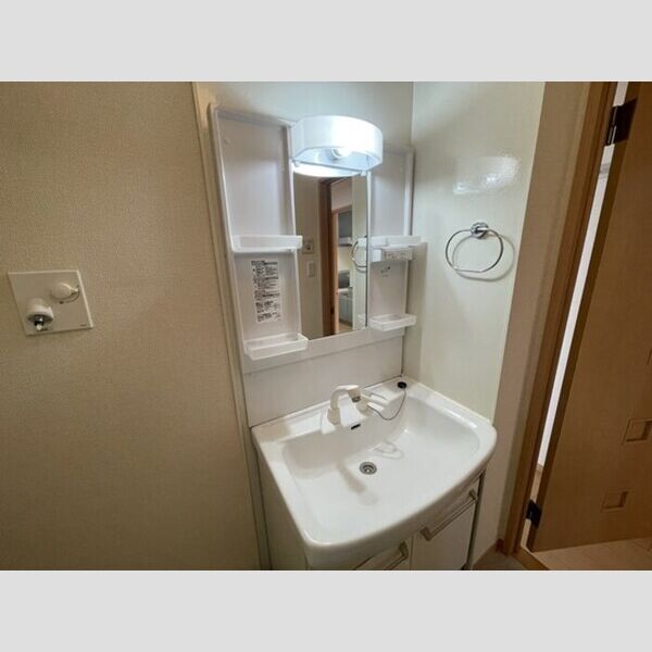 サンパティーク 洗面所　洗髪洗面化粧台